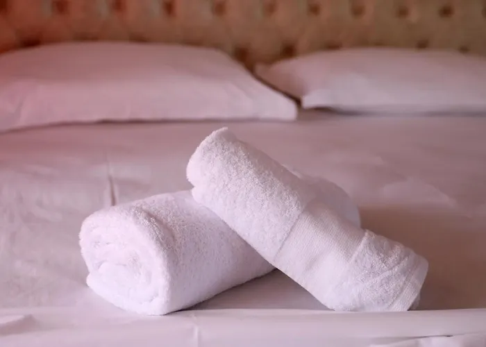 Dolce Italia 酒店 Radhimë